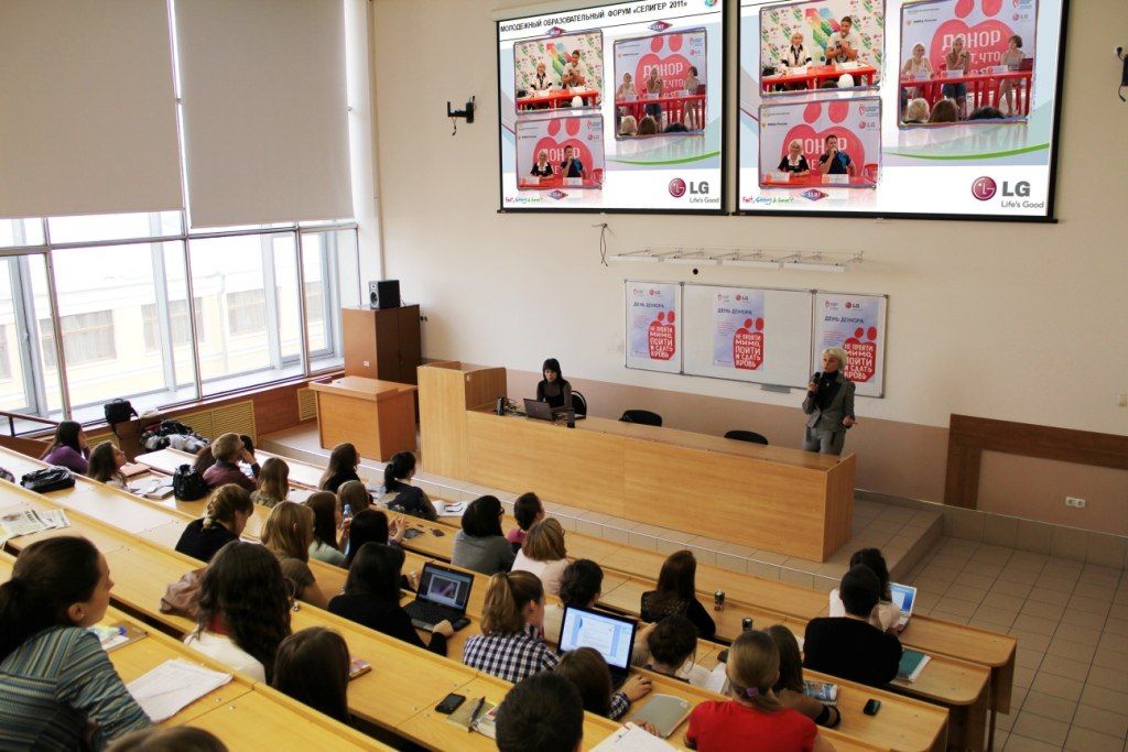 Корпоративное волонтерство в области донорства крови: лекция директора по связям с общественностью LG Electronics Татьяны Шахнес в РЭУ им. Плеханова